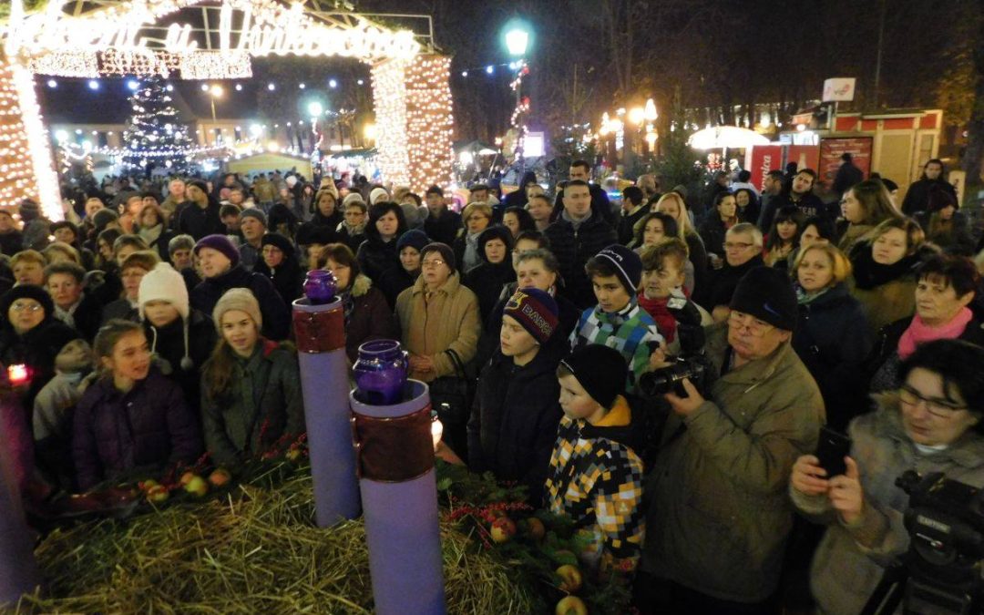 Paljenje adventske svijeće, koncerti duhovne glazbe, disco i predstava za djecu – obilježja su trećeg adventskog vikenda